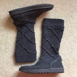 Heather Gray Knit Uggs (US9)